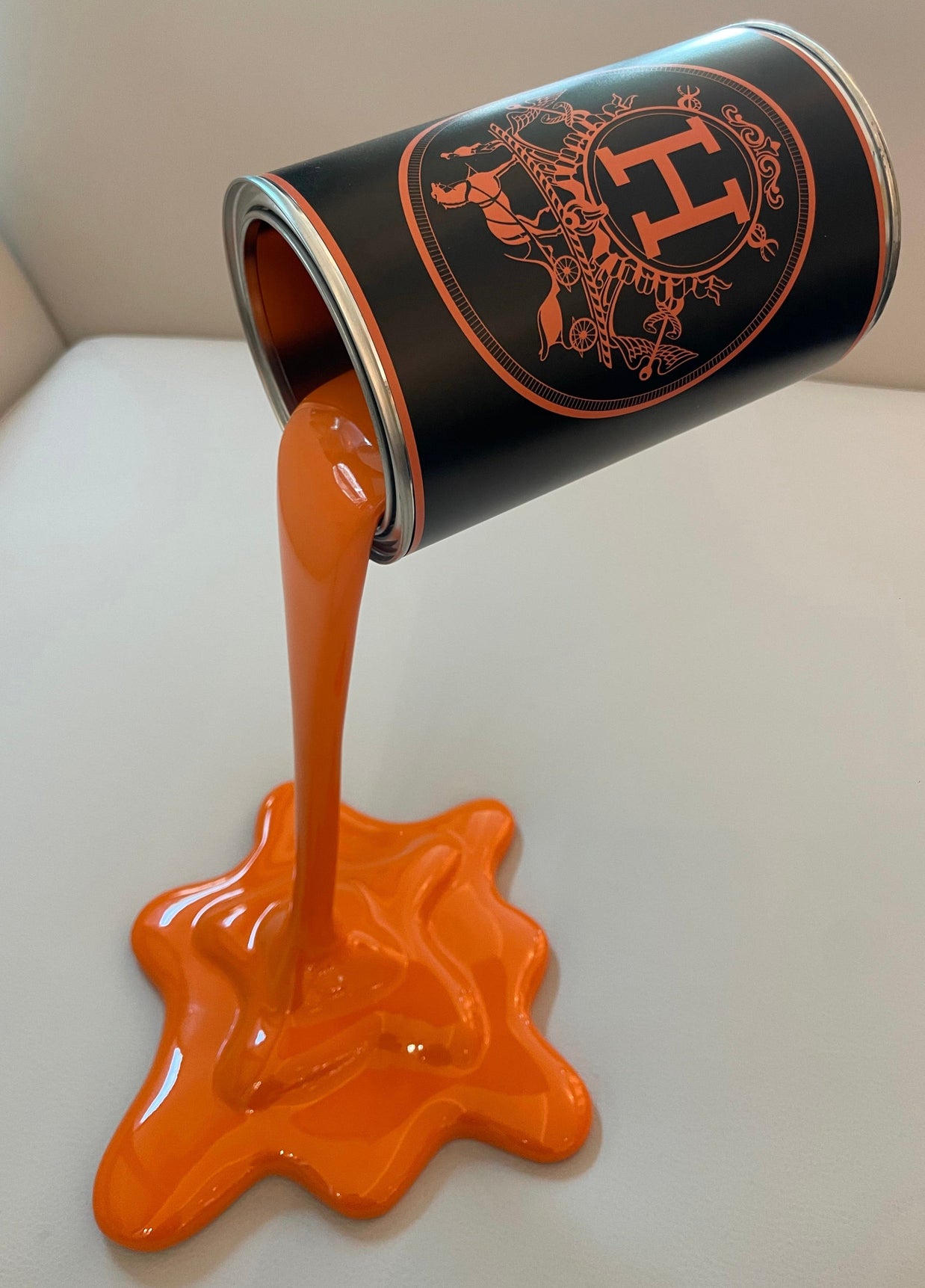 ARTNAOR - 35cm Paint Splash H Tribute