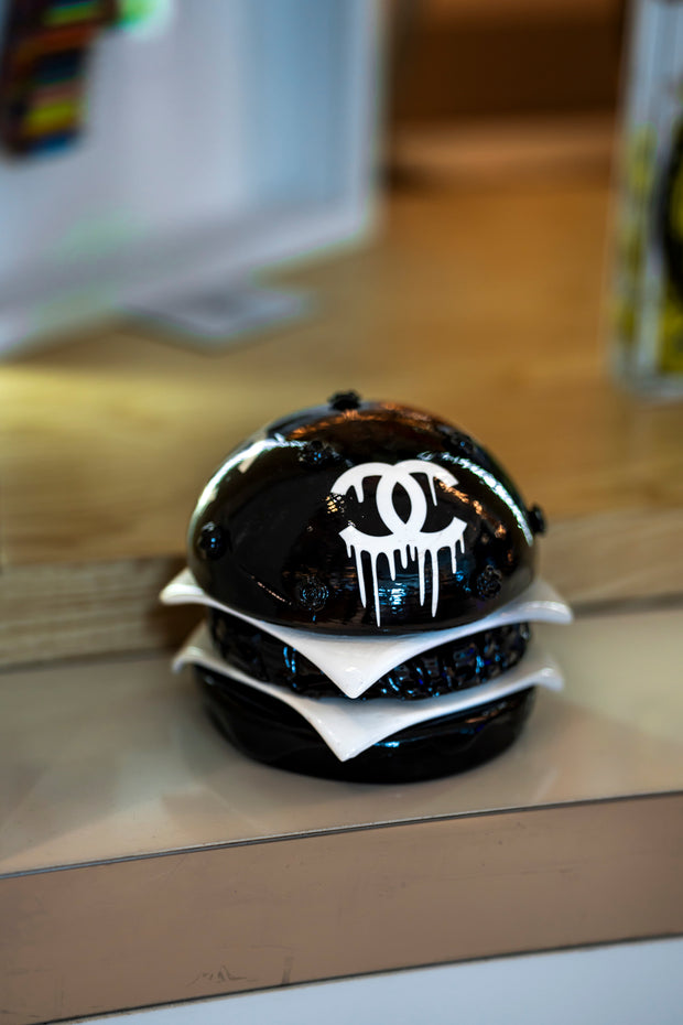 LORENZO - Black Burger CH Tribute