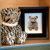 NAOR - 40cm CD Tribute, White Collar Bear