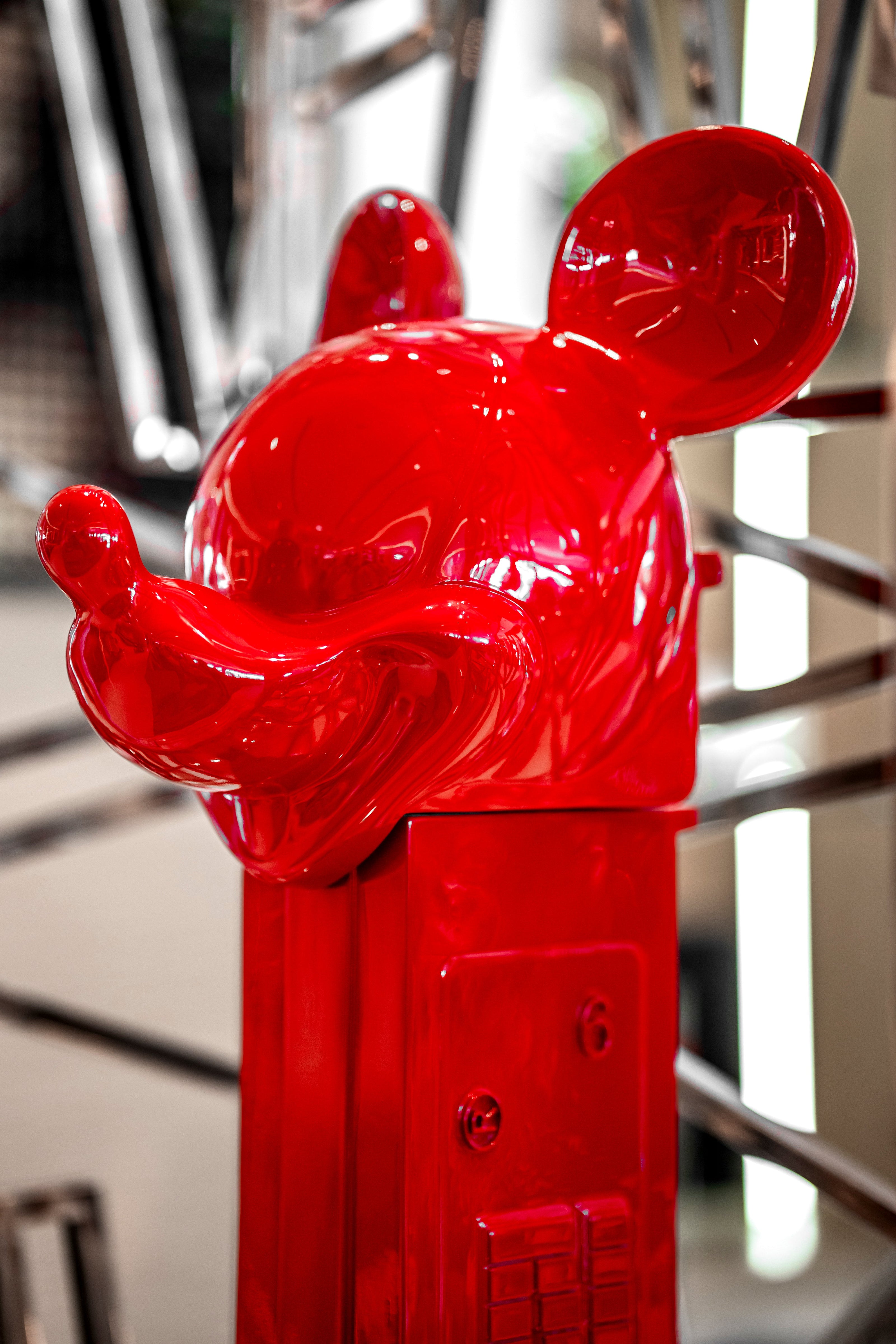 ANNICK CUADRADO - Distributeur Pez Mickey Tribute