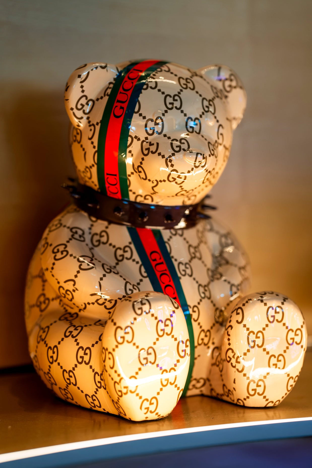 NAOR - 40cm Guc Tribute, Brown Collar Bear