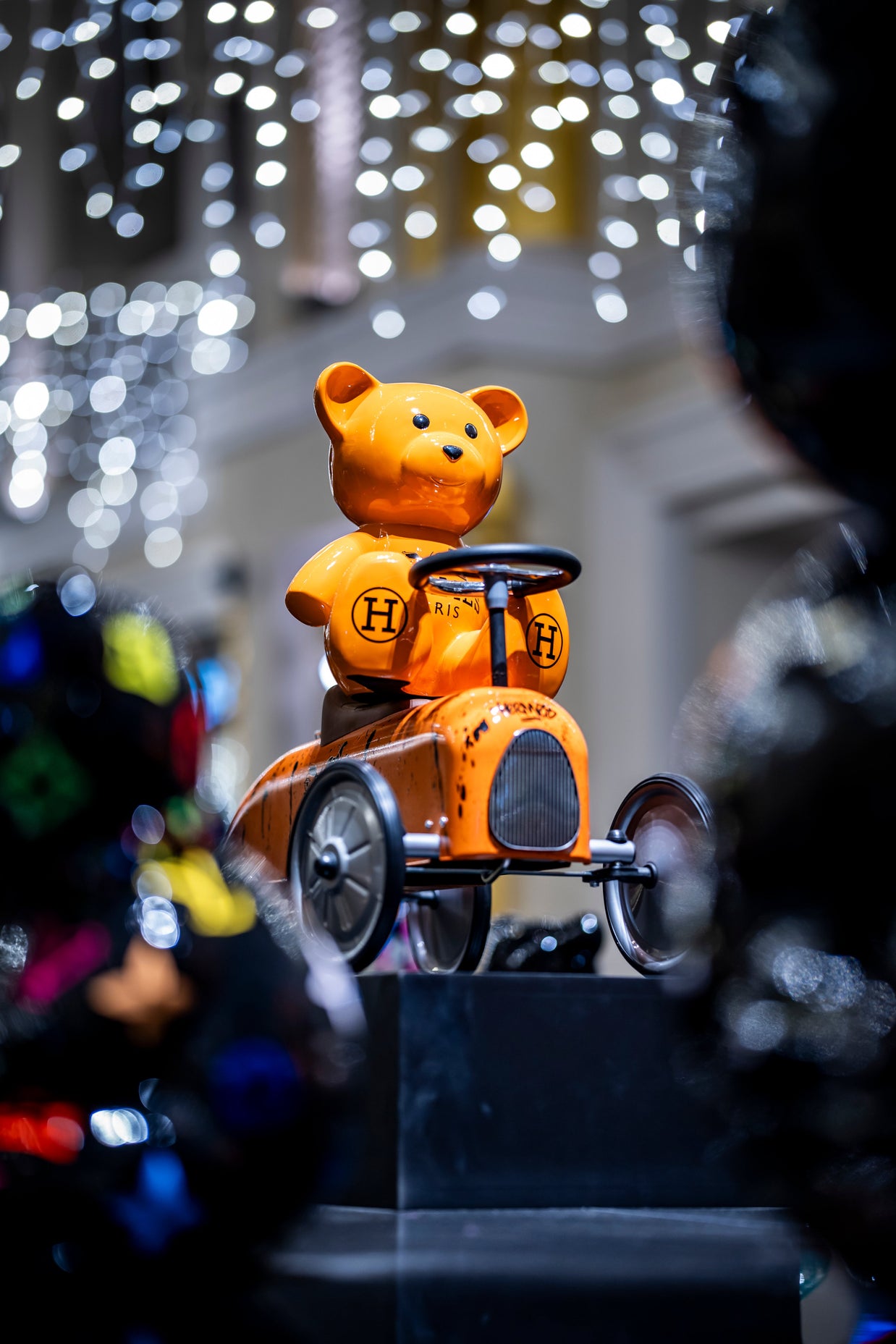 NAOR - 35cm Orange H Tribute Teddy