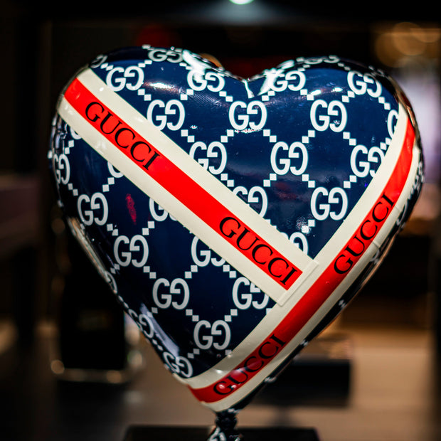 ARTNAOR - 30cm Heart GUC Tribute, Blue with Red Strips