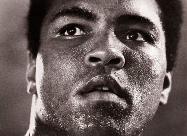 MICHAEL BRENNAN - Muhammad Ali 1977 signed by Ali