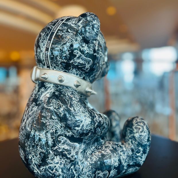 ARTNAOR - 30cm CD Tribute, Black Hologram Bear