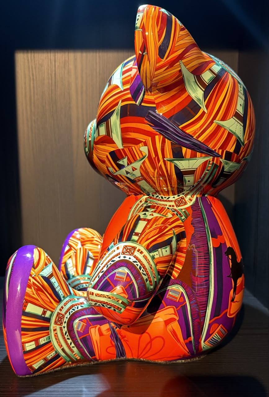 ARTNAOR - 35cm H Scarf Collage Teddy