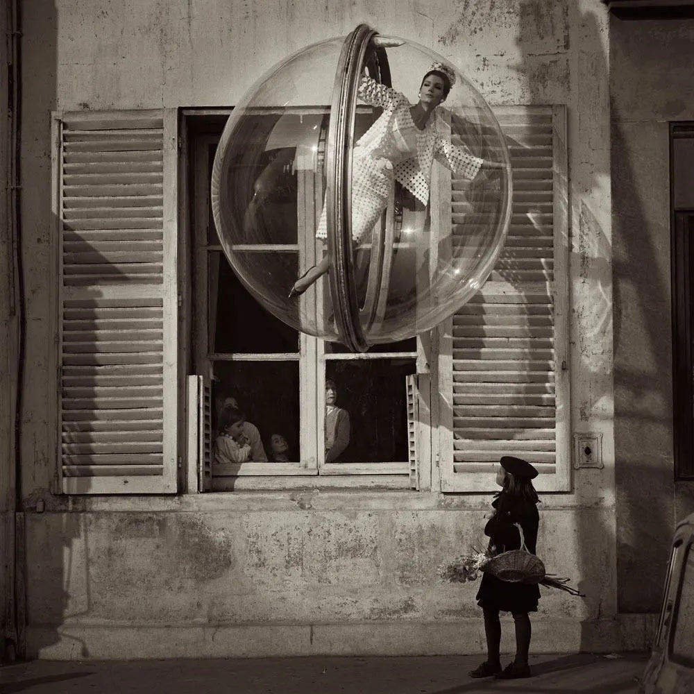 MELVIN SOKOLSKY - Flower Girl Faces - Paris Harper's Bazaar 1963 - Model Simone D'Aillencourt in Guy Laroche