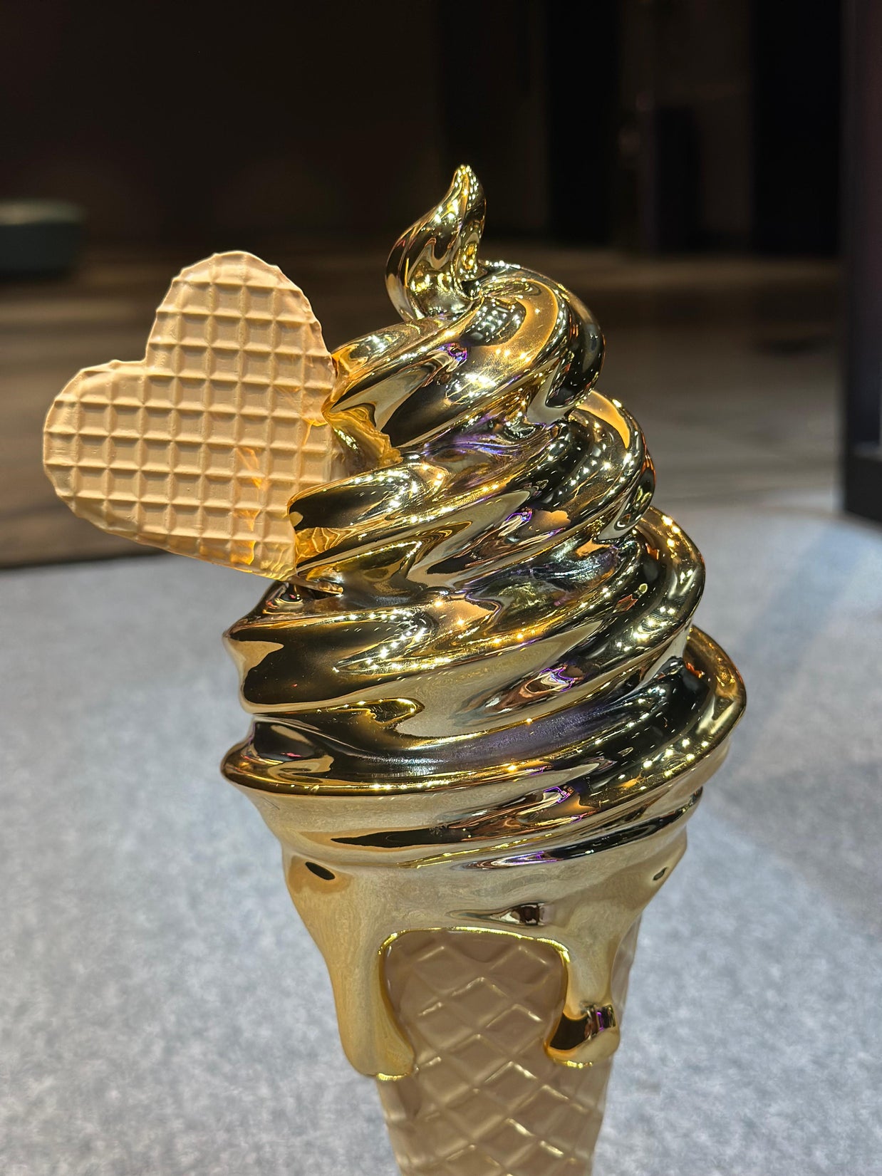 QUENZE - Gold Chrome Ice cream