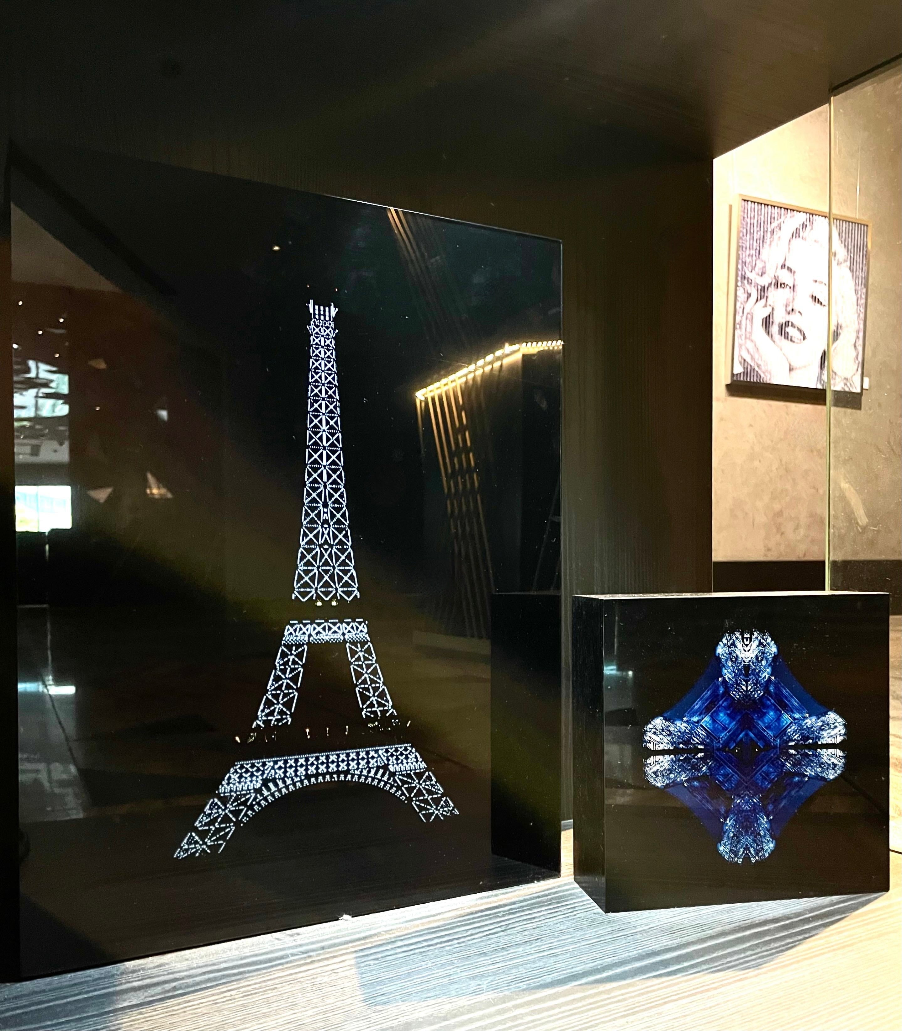 WINNIE DENKER - Diamond Eiffel Tower, Blue Light Box
