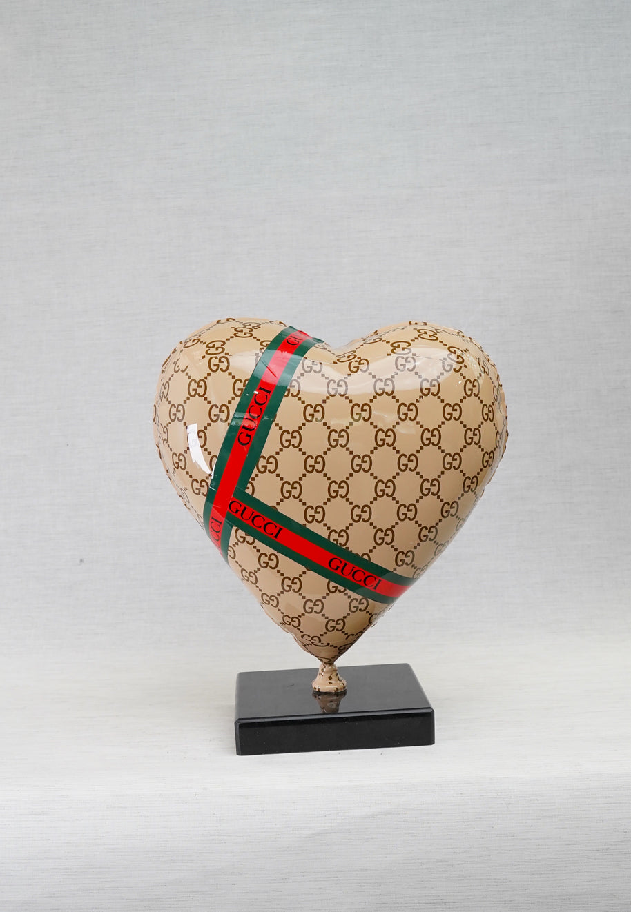 NAOR - 30cm Heart GUC Tribute, Striped Beige