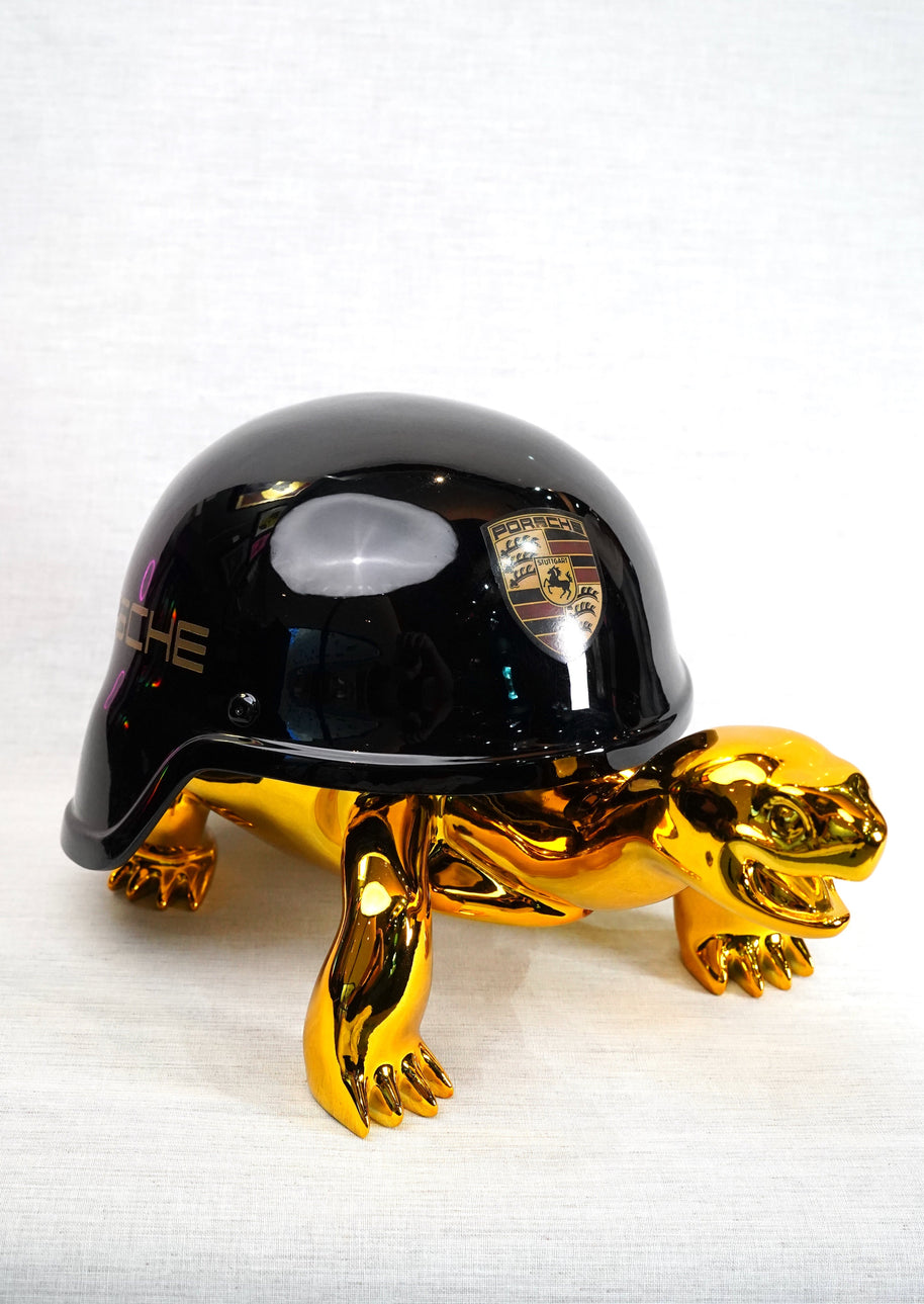 NAOR - 40cm Black PO Tribute, Chromed Turtle
