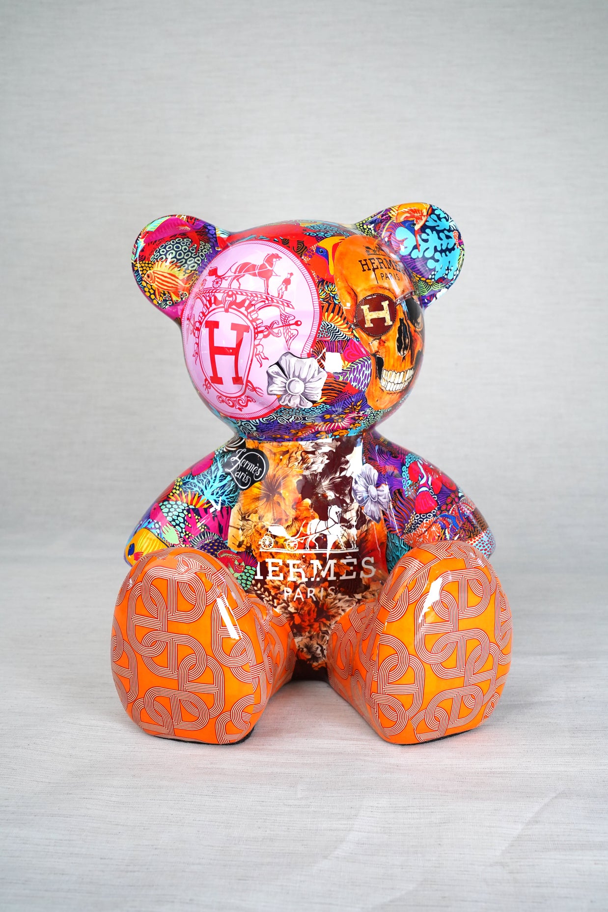 ARTNAOR - 35cm Collage, H Tribute, No Collar Teddy