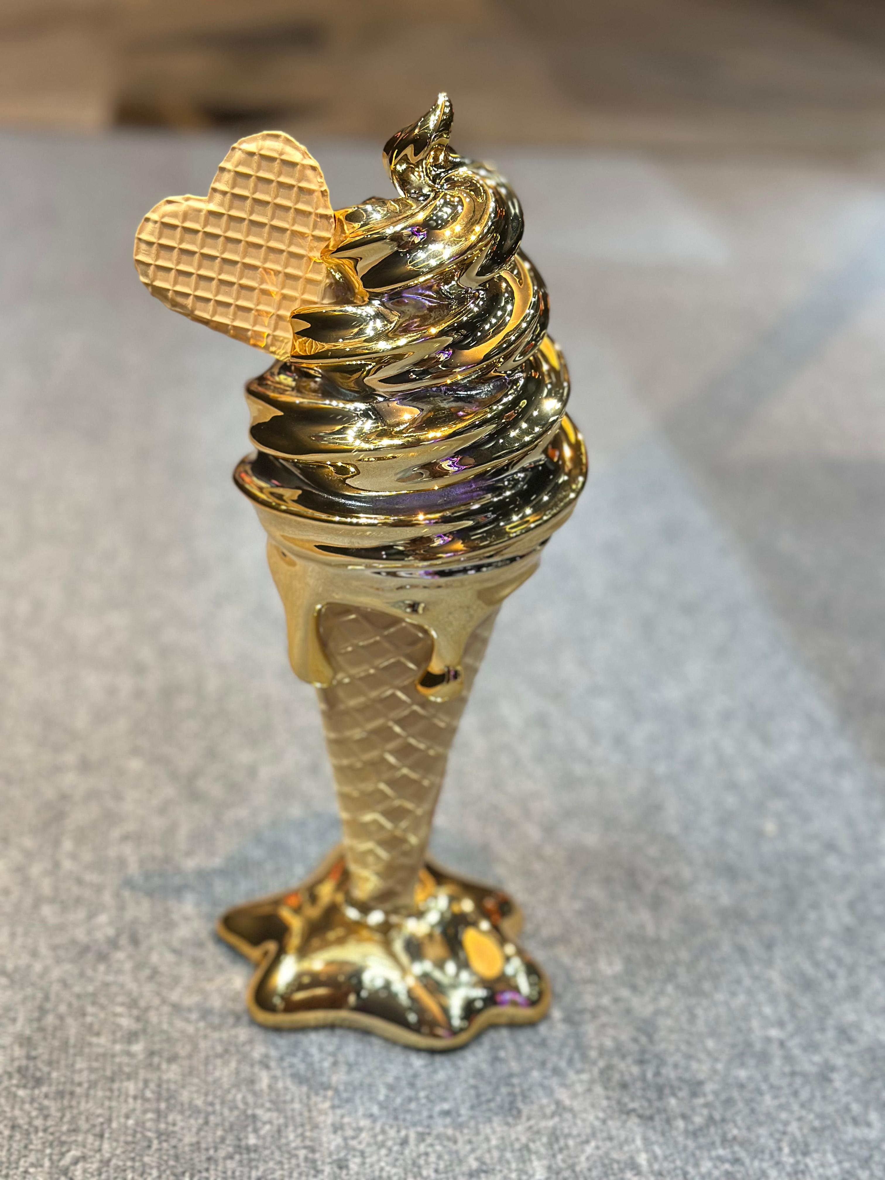 QUENZE - Gold Chrome Ice cream