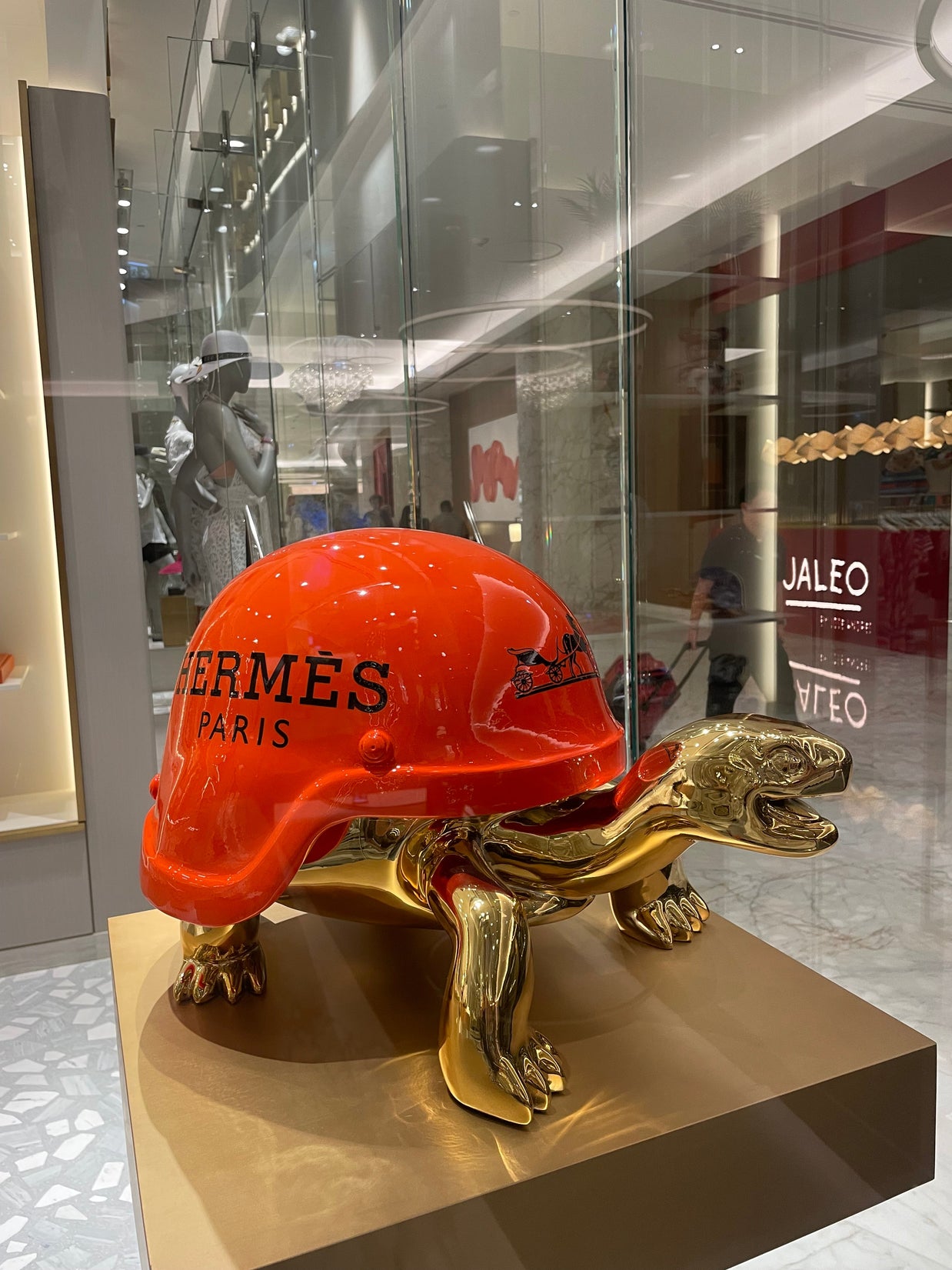 ARTNAOR - 65cm H Tribute, Chromed Turtle