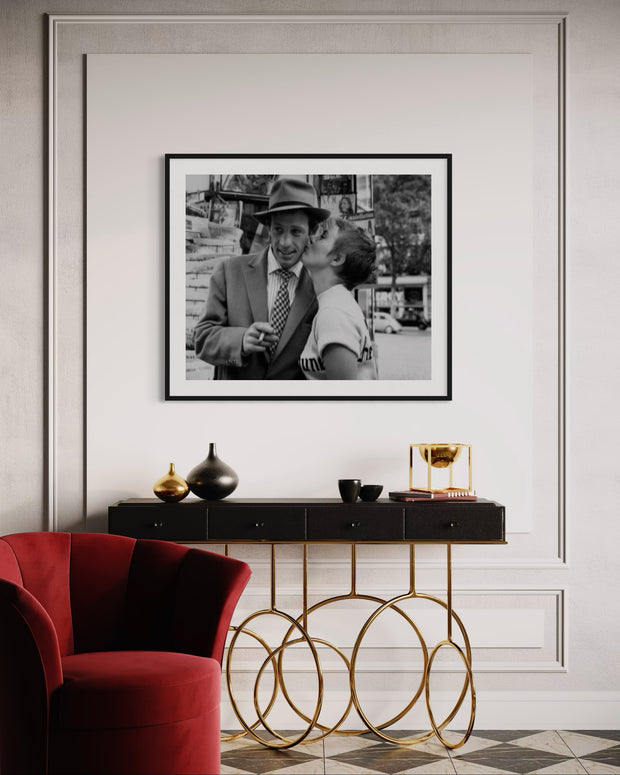 RAYMOND C. - "Le Baiser" Jean Paul Belmondo & Jean Seberg, Champs Elysées Paris 1959