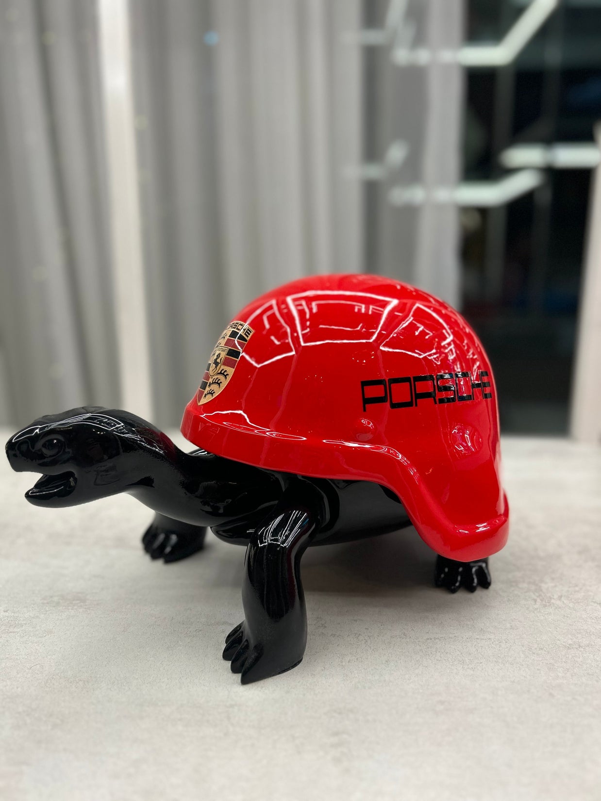 ARTNAOR - 40cm Red PO Tribute Turtle