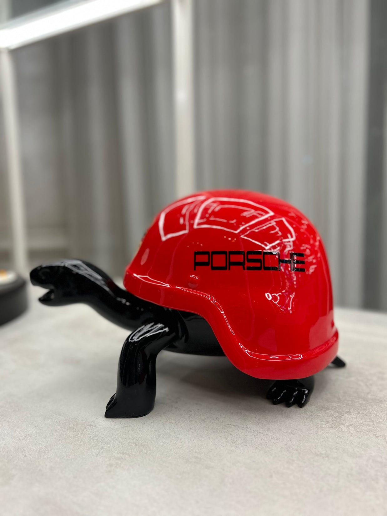 ARTNAOR - 40cm Red PO Tribute Turtle