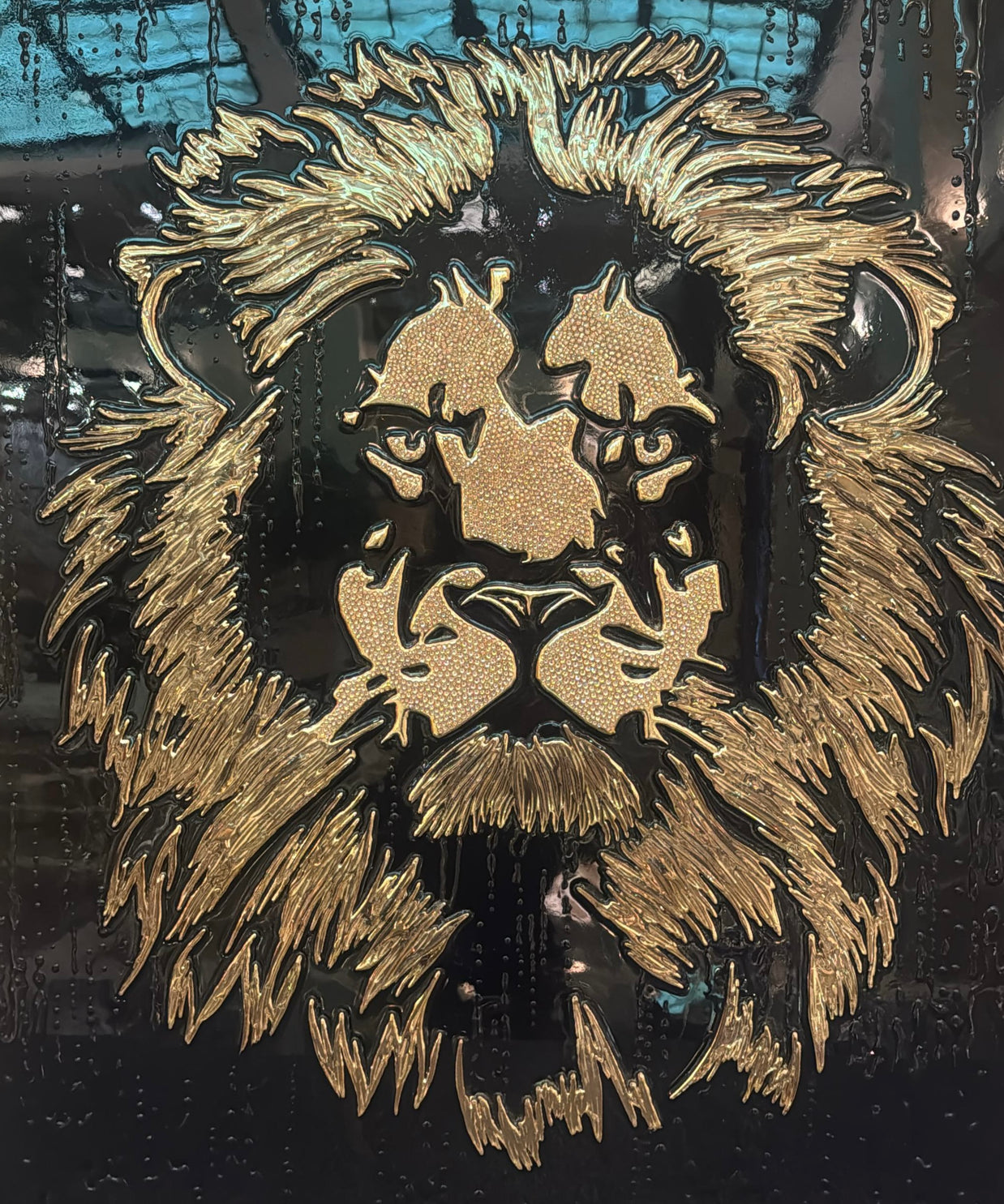 LILY - Golden Lion head