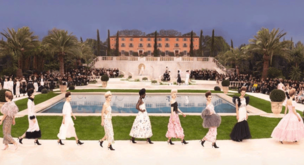 SIMON PROCTER - Villa, Haute Couture Spring/Summer 2019, Le Grand Palais Paris