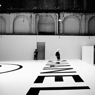 SIMON P - Lagerfeld above Logo, Fall/Winter 2006, Le Grand Palais Paris