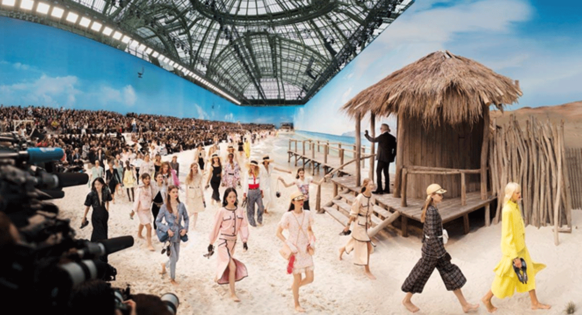 SIMON PROCTER - The Beach, Cruise Spring/Summer 2019, Le Grand Palais Paris
