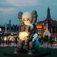 KAWS - Holiday Thailand