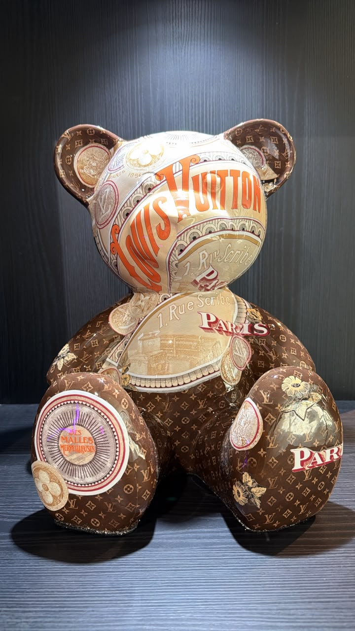 ARTNAOR - 35cm LV Collage Teddy