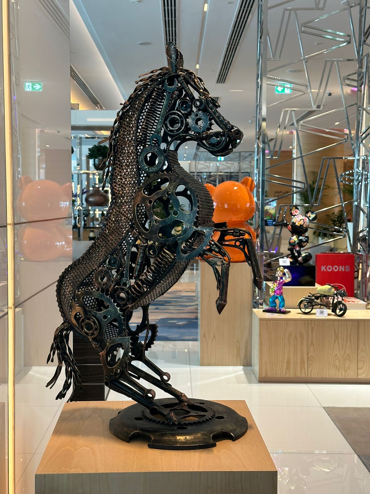 ARUN - Horse (Table)