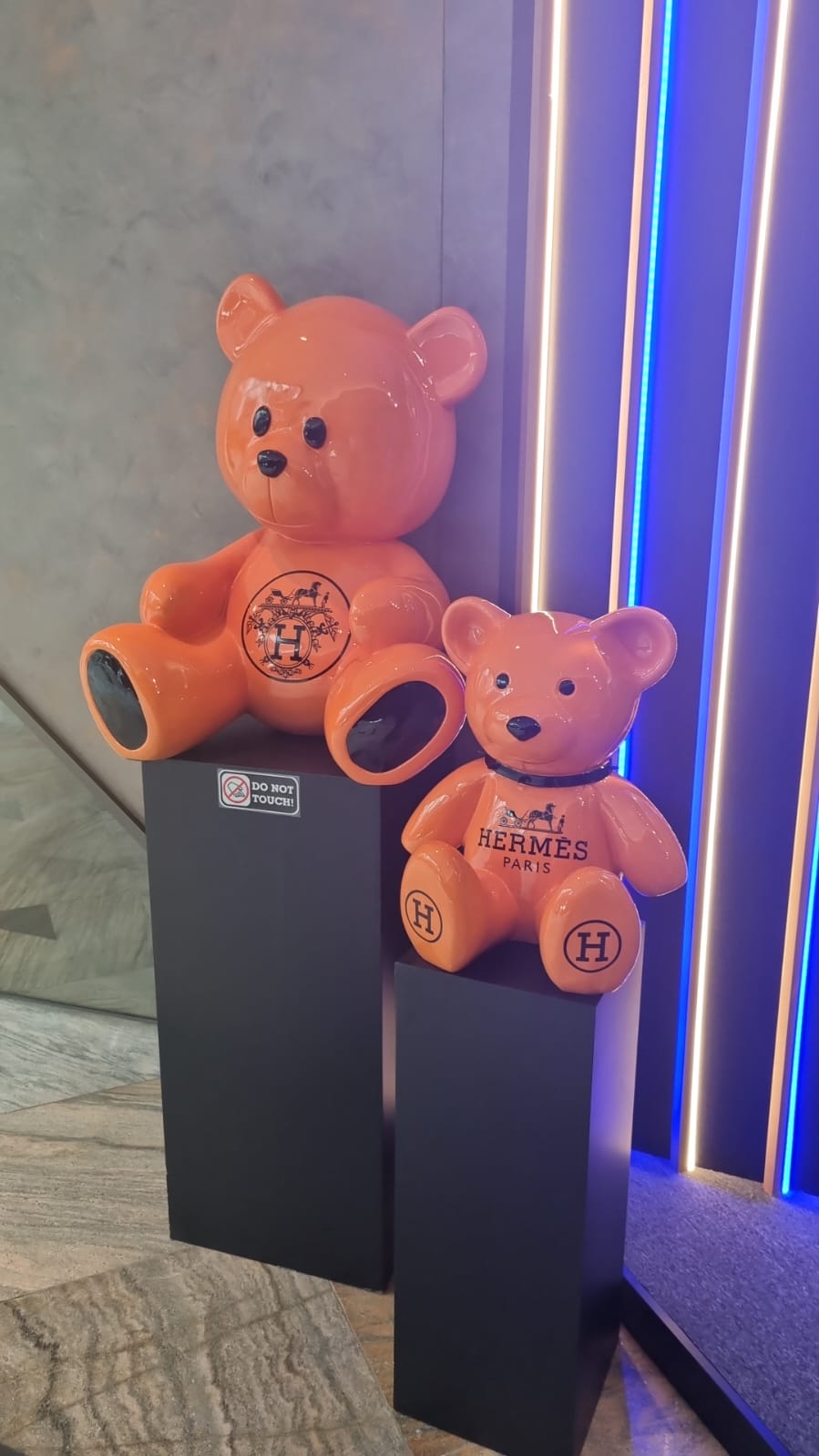 ARTNAOR - 50cm H Tribute Teddy