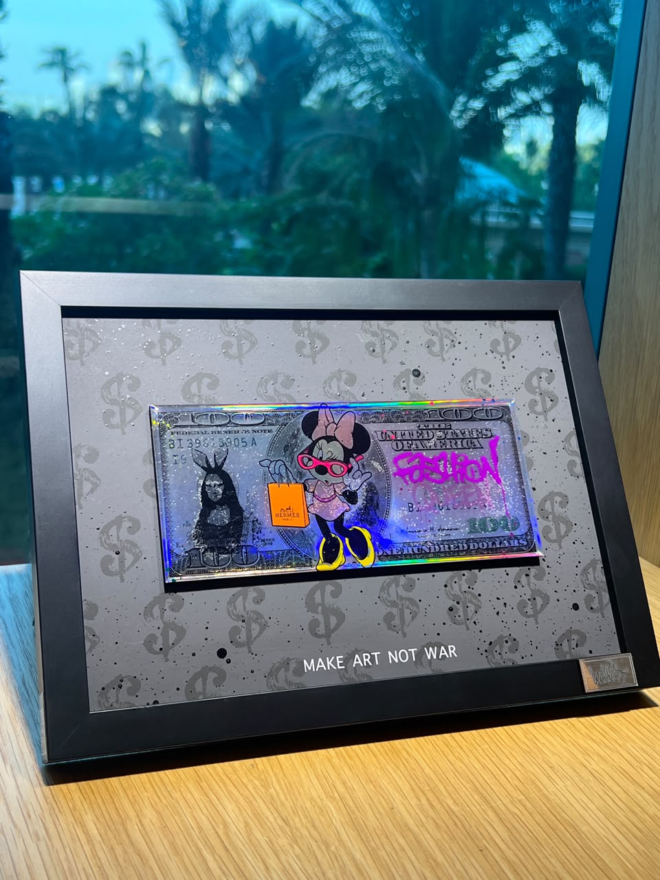 WILL B - Make Art Not War, Minnie Tribute
