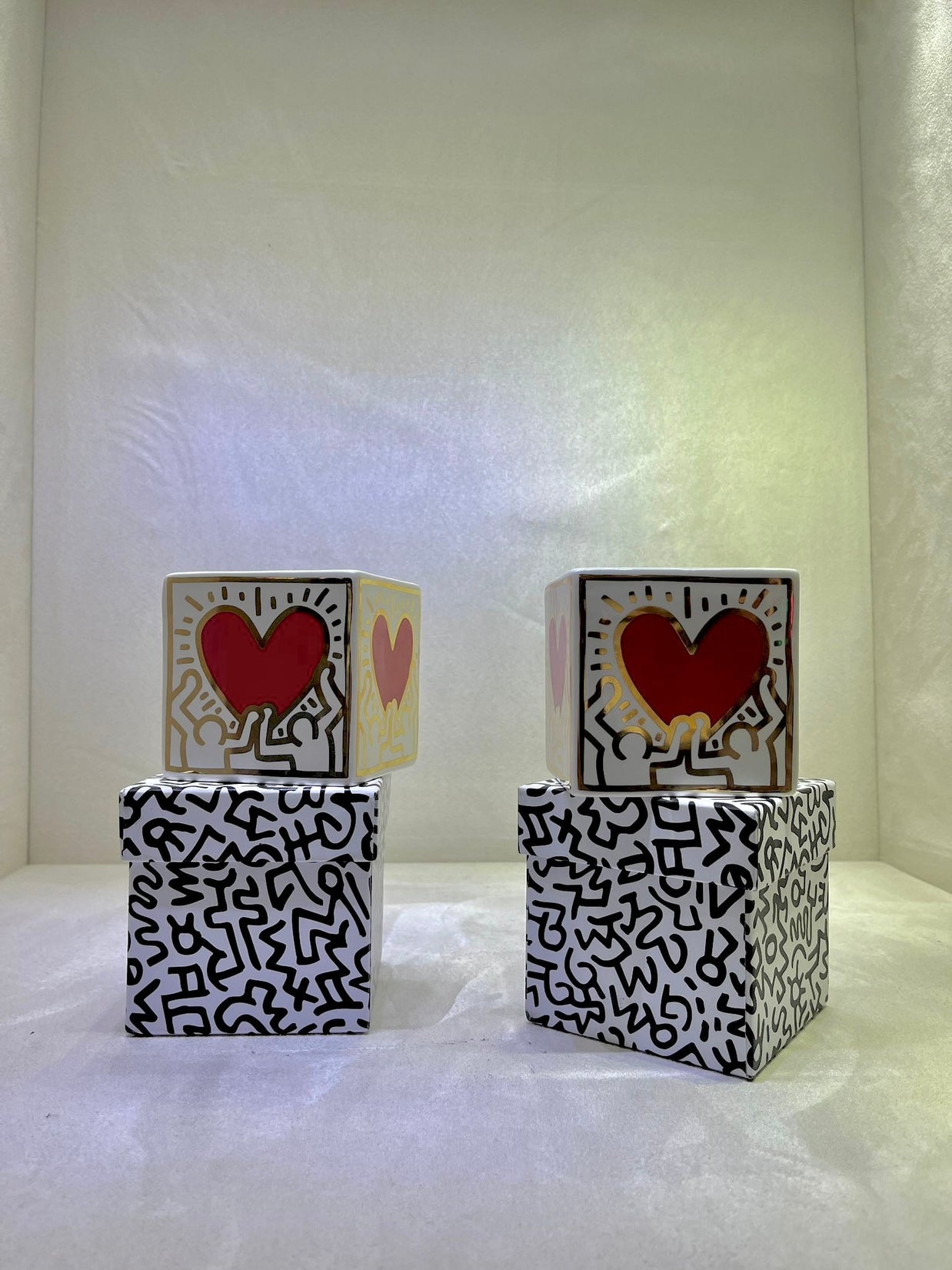LIGNE BLANCHE - Keith Haring Square Running Heart Candle