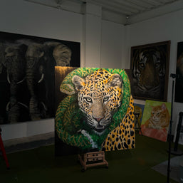 YUAN HENRY - Leopard with Snake